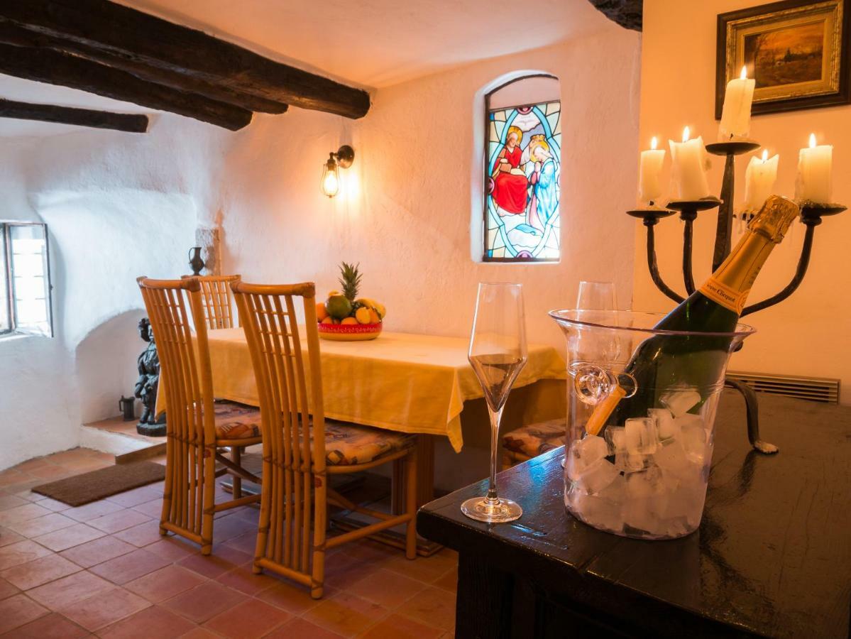 Eze Monaco Middle Of Old Town Of Eze Vieux Village Romantic Hideaway With Spectacular Sea View Экстерьер фото